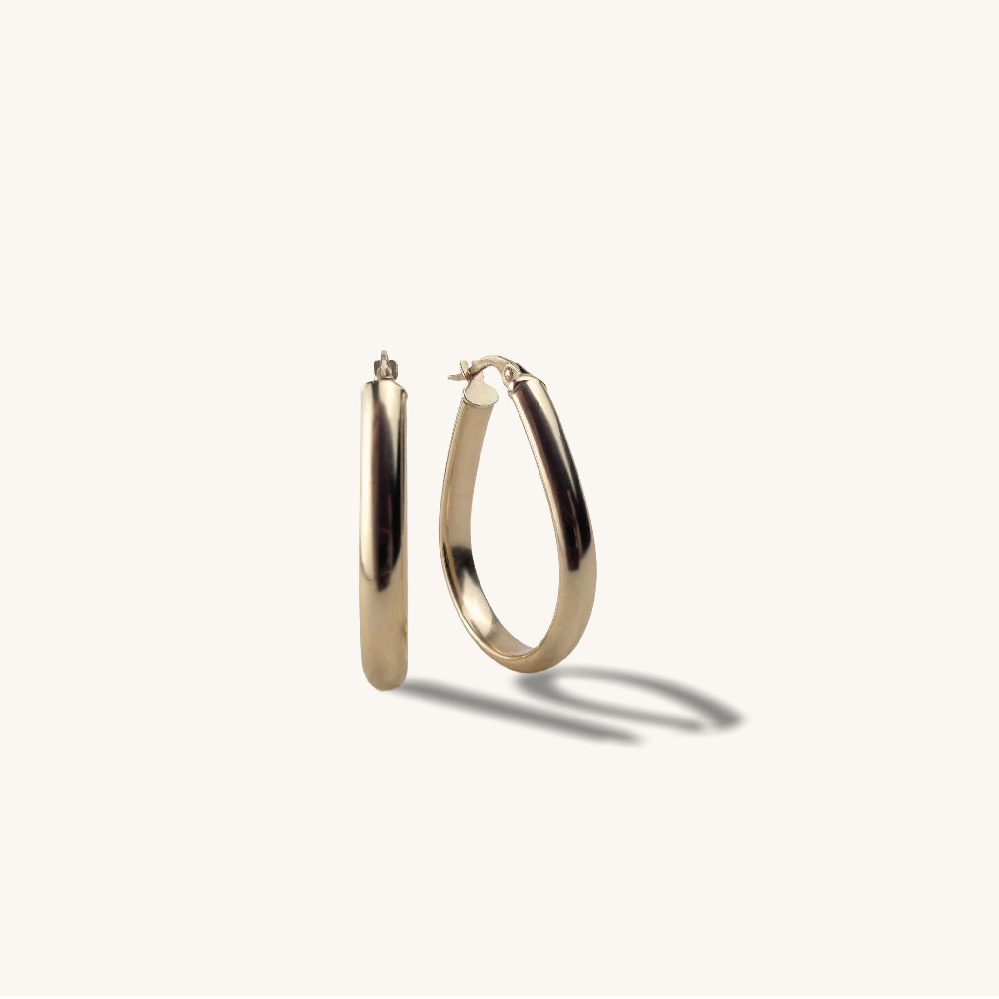 Teardrop Curve Hoop Earrings