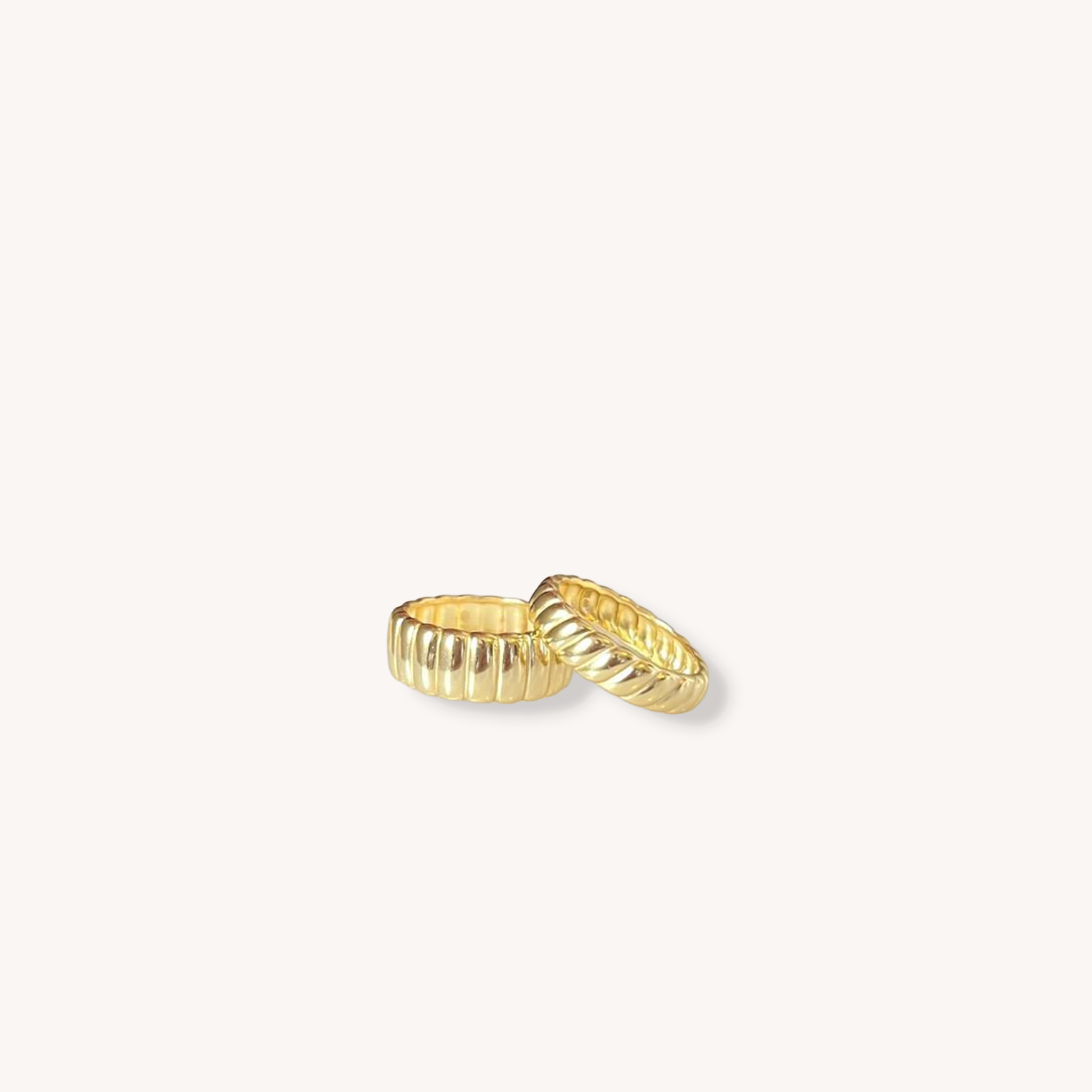 The Scalloped Edge Ring